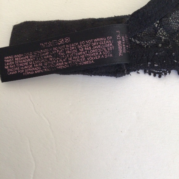 VICTORIAS SECRET DREAM ANGELS PUSH UP BRA SATIN AND LACE SIZE 32D - Picture 14 of 16